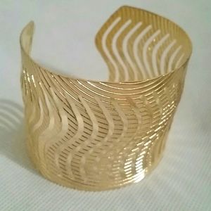 Gold Tone Textured Design Metal Cuff Bracelet NWT